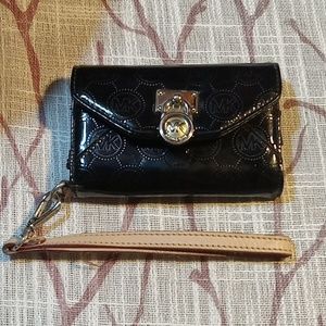 Michael Kors Black Womens Snap Wallet